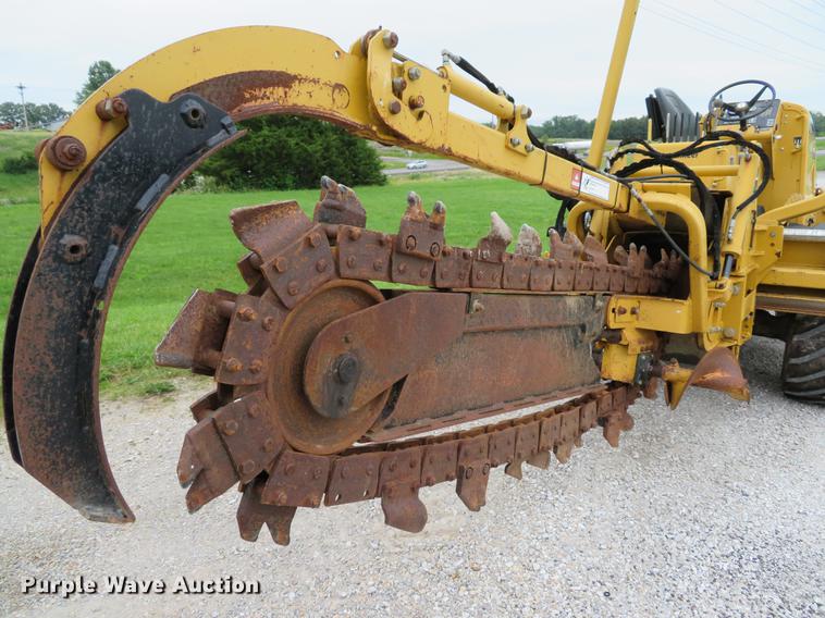 image for item DE8140 2008 Vermeer RT650 trencher