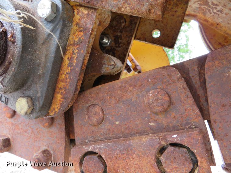 image for item DE8140 2008 Vermeer RT650 trencher