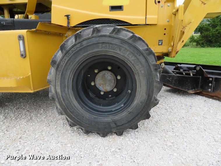 image for item DE8140 2008 Vermeer RT650 trencher
