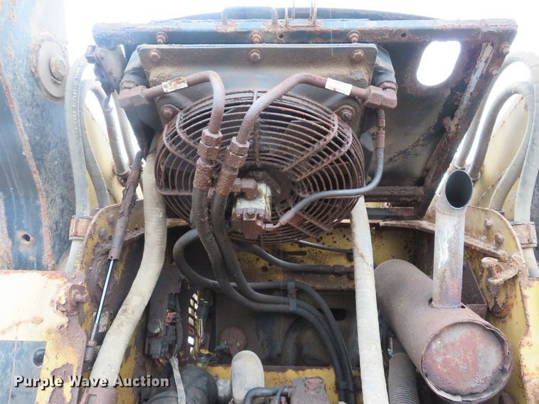 image for item DE8157 2001 Caterpillar 252 skid steer