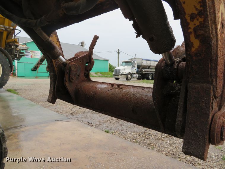 image for item DE8157 2001 Caterpillar 252 skid steer