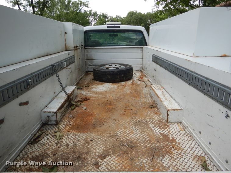 image for item DE8489 2008 Ford F450 Super Duty XL utility bed truck