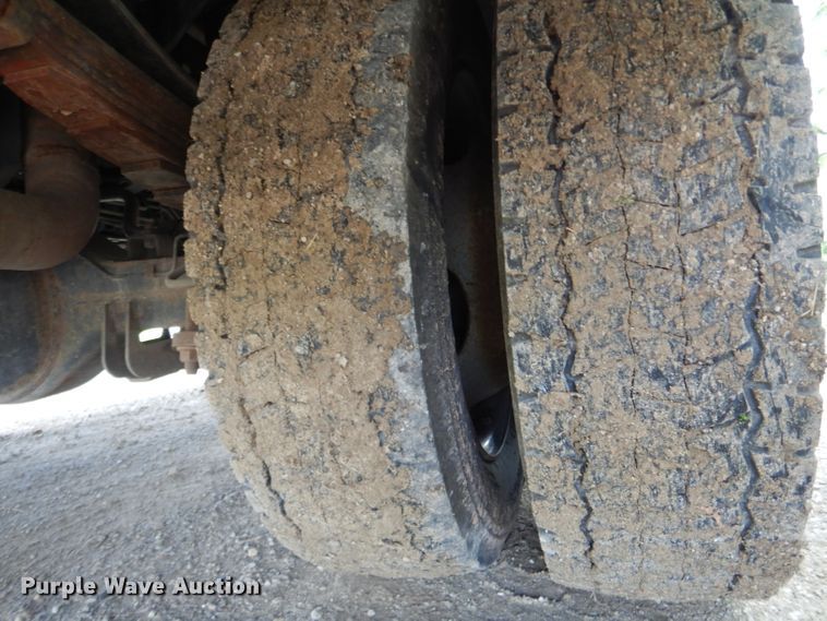 image for item DE8489 2008 Ford F450 Super Duty XL utility bed truck