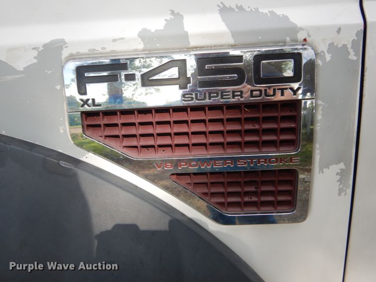 image for item DE8489 2008 Ford F450 Super Duty XL utility bed truck