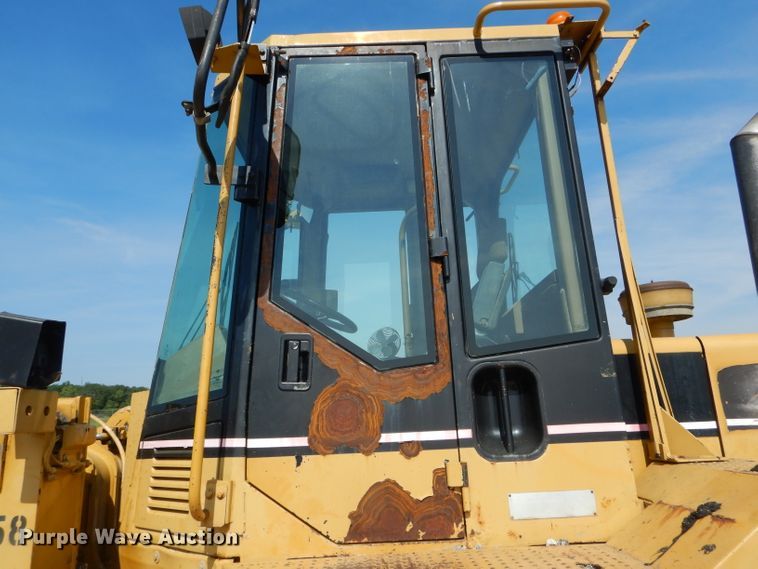 image for item DE8495 1995 Caterpillar 950F Series II wheel loader