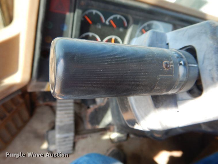 image for item DE8495 1995 Caterpillar 950F Series II wheel loader