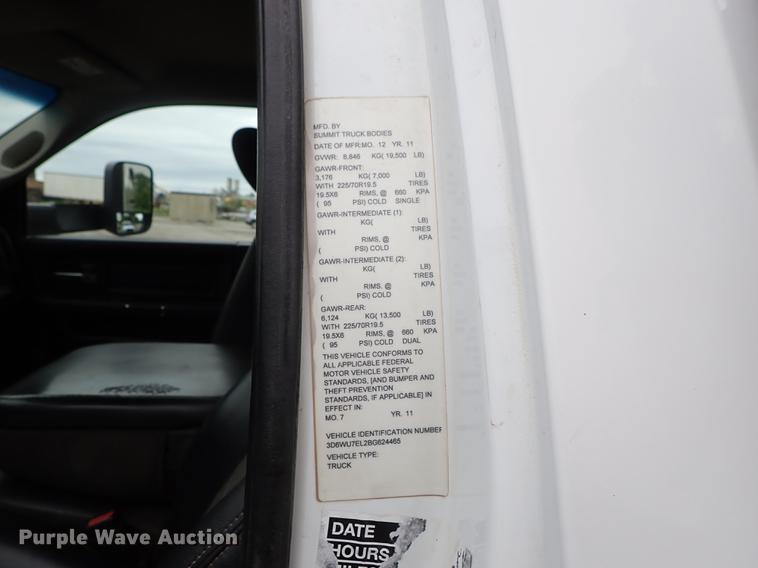 image for item DF1204 2011 Dodge Ram 5500 service truck with crane