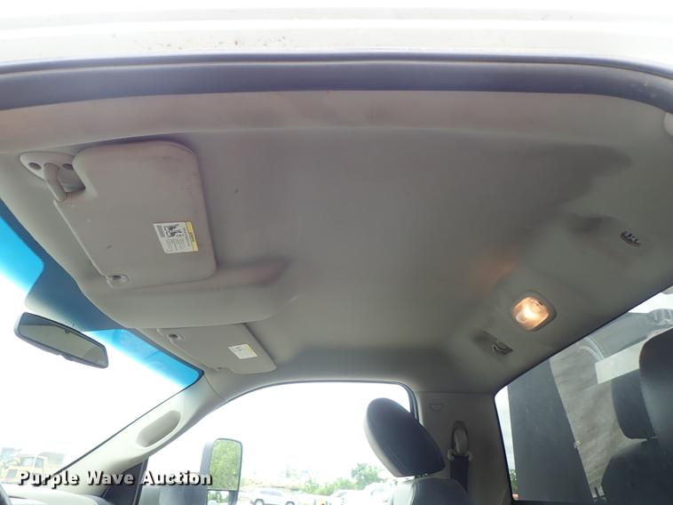 image for item DF1204 2011 Dodge Ram 5500 service truck with crane