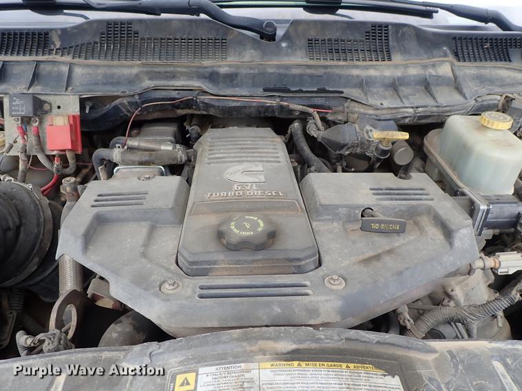 image for item DF1204 2011 Dodge Ram 5500 service truck with crane