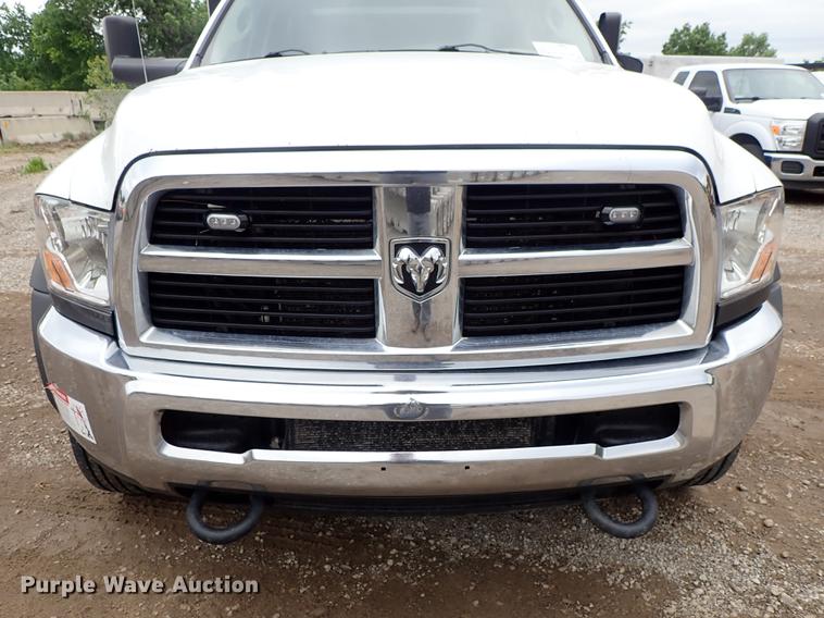 image for item DF1204 2011 Dodge Ram 5500 service truck with crane