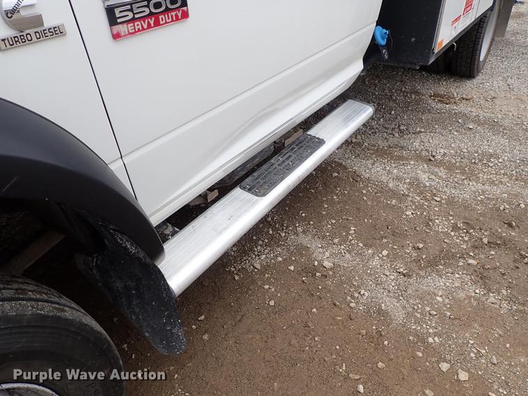 image for item DF1204 2011 Dodge Ram 5500 service truck with crane