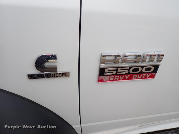 image for item DF1204 2011 Dodge Ram 5500 service truck with crane