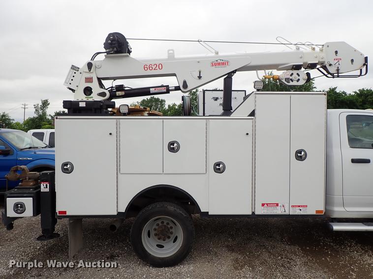 image for item DF1204 2011 Dodge Ram 5500 service truck with crane