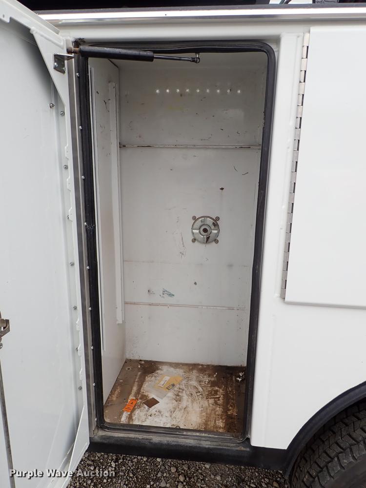 image for item DF1204 2011 Dodge Ram 5500 service truck with crane