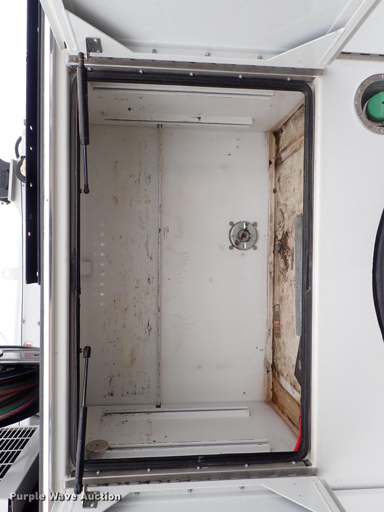 image for item DF1204 2011 Dodge Ram 5500 service truck with crane