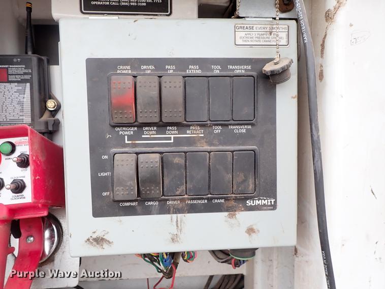 image for item DF1204 2011 Dodge Ram 5500 service truck with crane