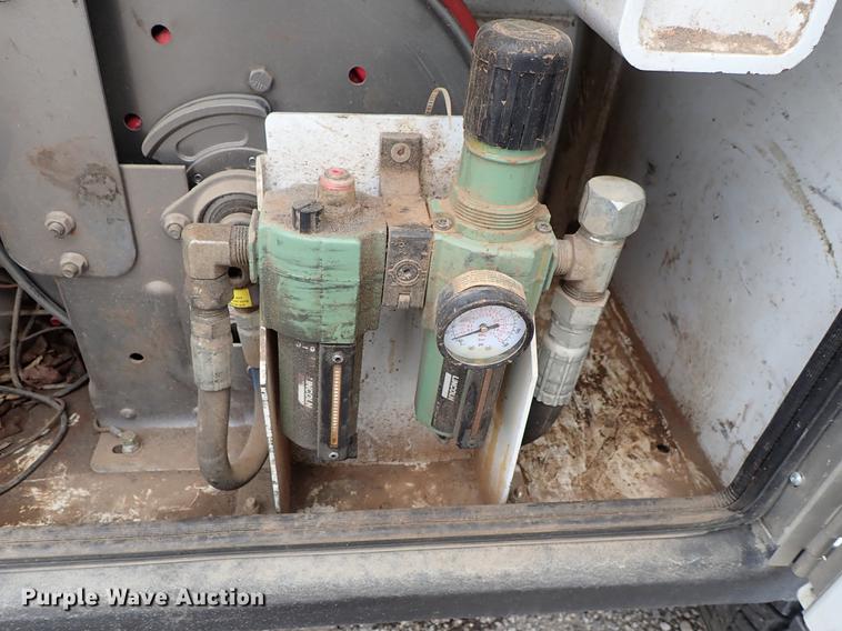 image for item DF1204 2011 Dodge Ram 5500 service truck with crane