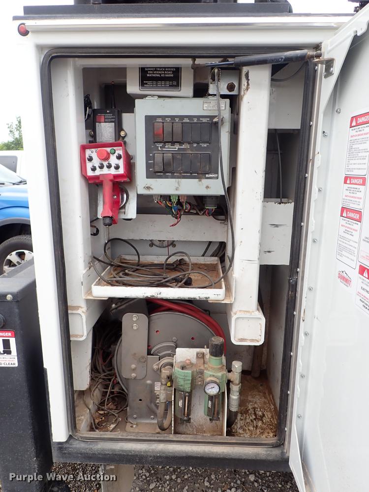 image for item DF1204 2011 Dodge Ram 5500 service truck with crane