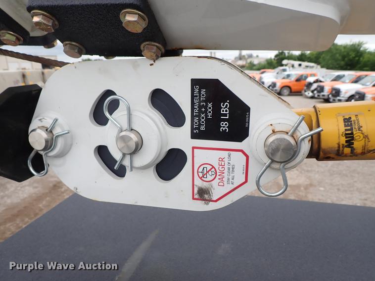 image for item DF1204 2011 Dodge Ram 5500 service truck with crane