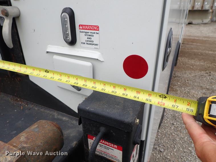 image for item DF1204 2011 Dodge Ram 5500 service truck with crane