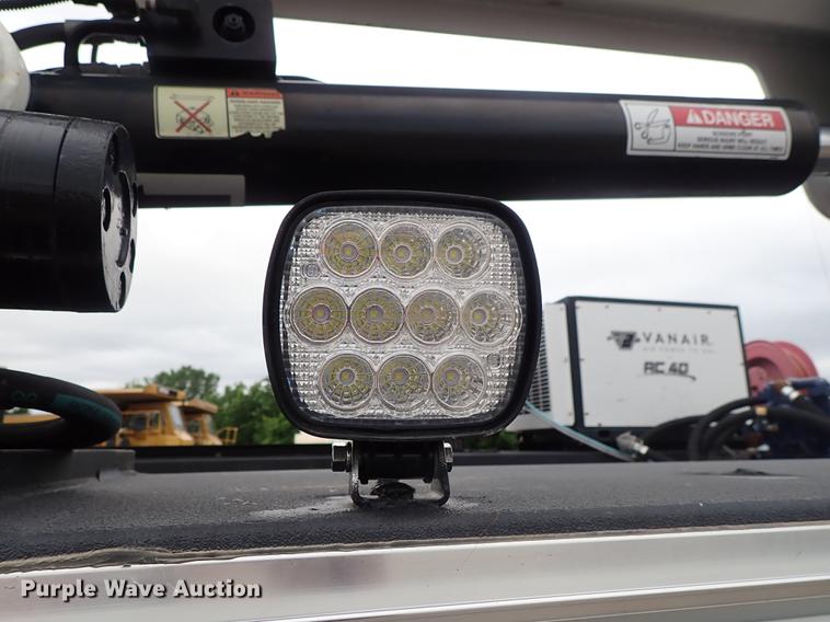 image for item DF1204 2011 Dodge Ram 5500 service truck with crane