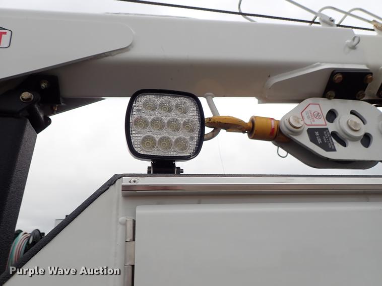 image for item DF1204 2011 Dodge Ram 5500 service truck with crane