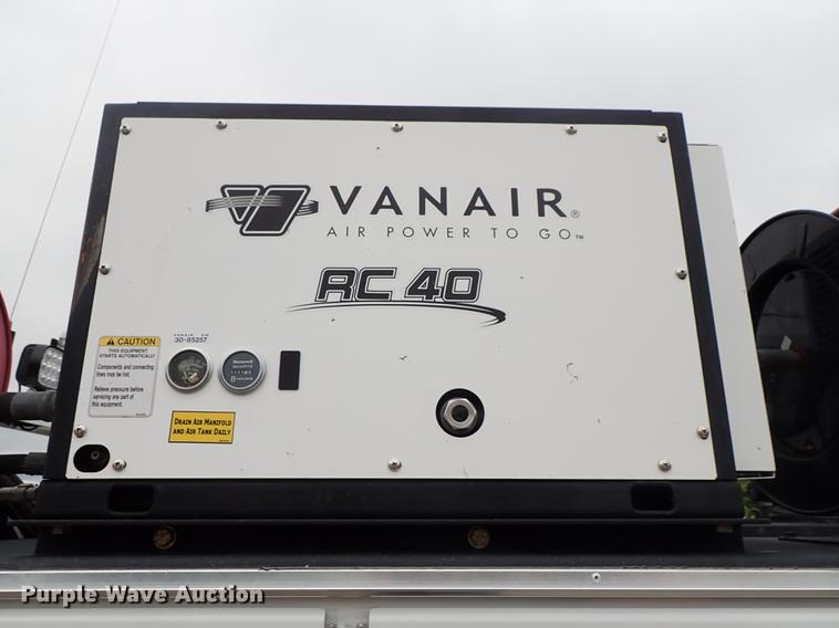 image for item DF1204 2011 Dodge Ram 5500 service truck with crane