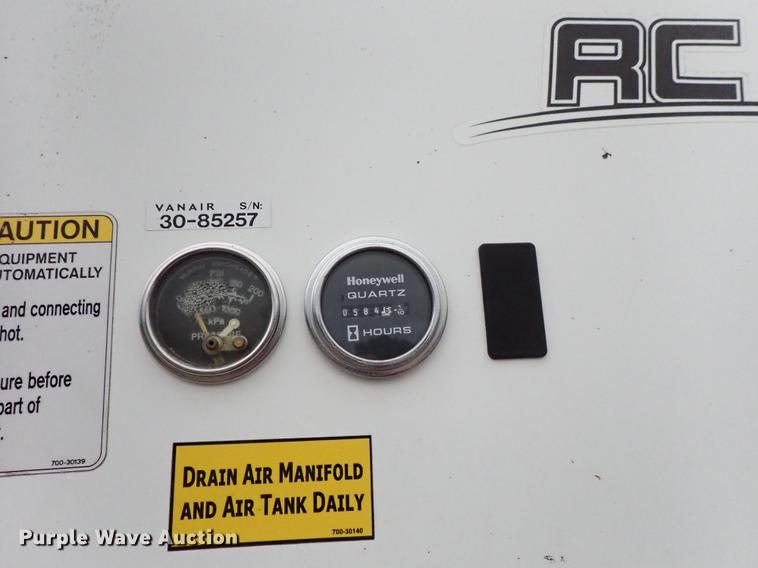 image for item DF1204 2011 Dodge Ram 5500 service truck with crane