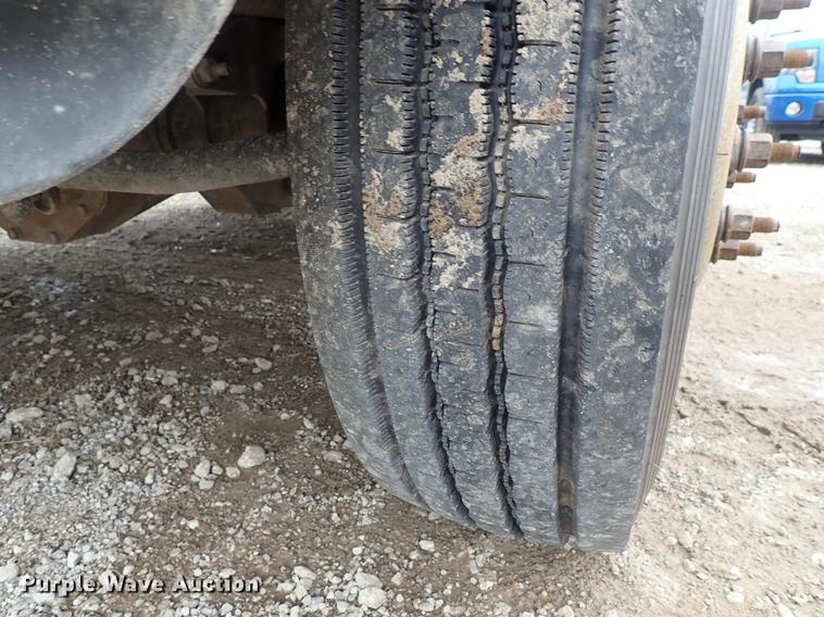 image for item DF1204 2011 Dodge Ram 5500 service truck with crane