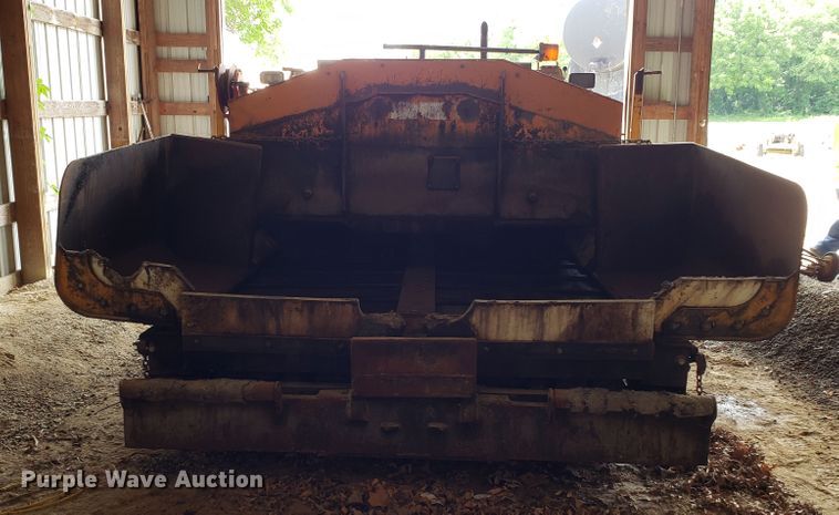 image for item DF3493 2001 LeeBoy L8500T paver