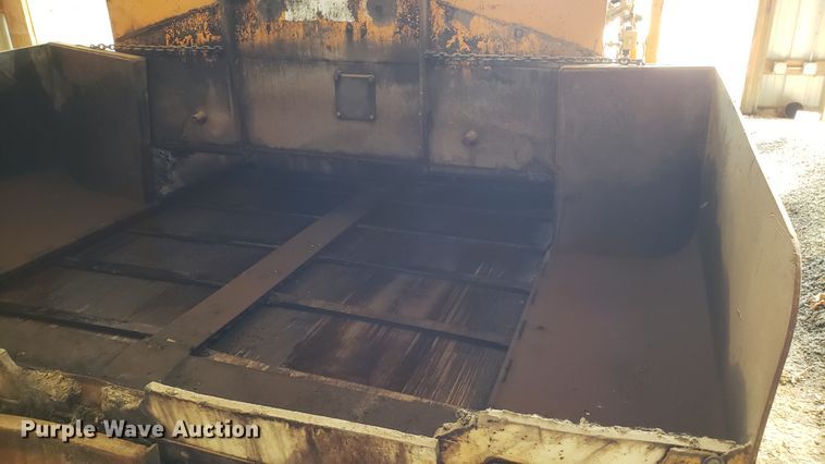 image for item DF3493 2001 LeeBoy L8500T paver