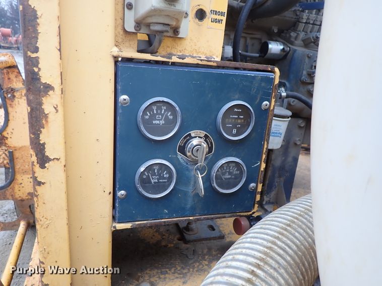 image for item DF8733 2000 Vactron PMD-800DT vacuum trailer