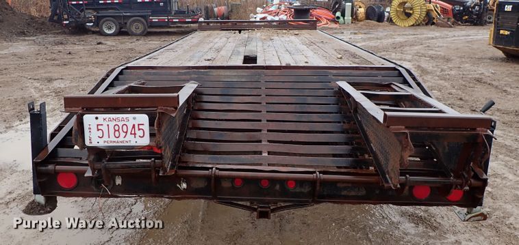 image for item DF8734 1998 PJ equipment trailer