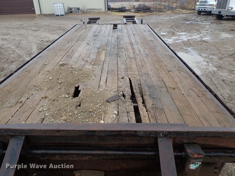 image for item DF8734 1998 PJ equipment trailer