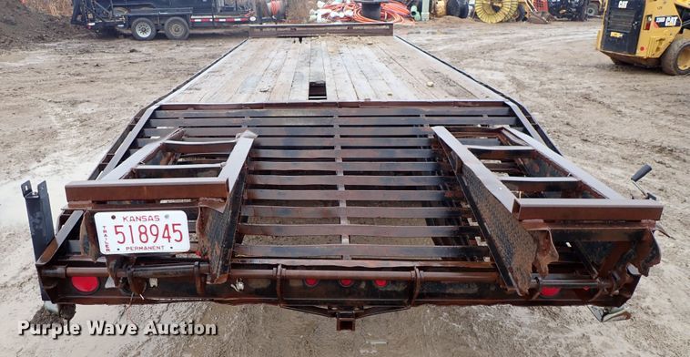 image for item DF8734 1998 PJ equipment trailer
