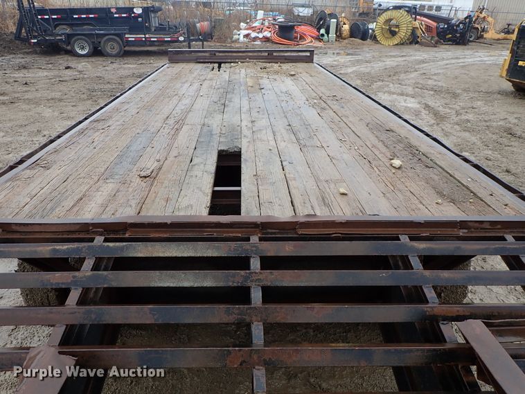 image for item DF8734 1998 PJ equipment trailer