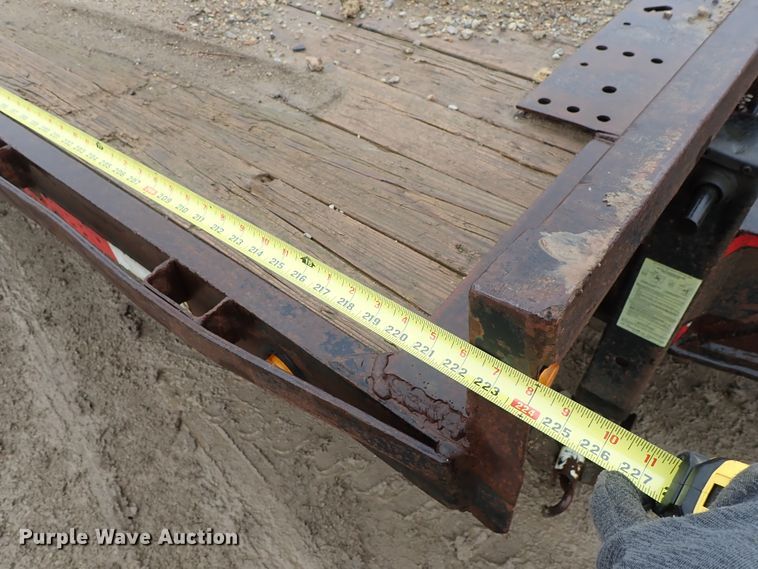 image for item DF8734 1998 PJ equipment trailer