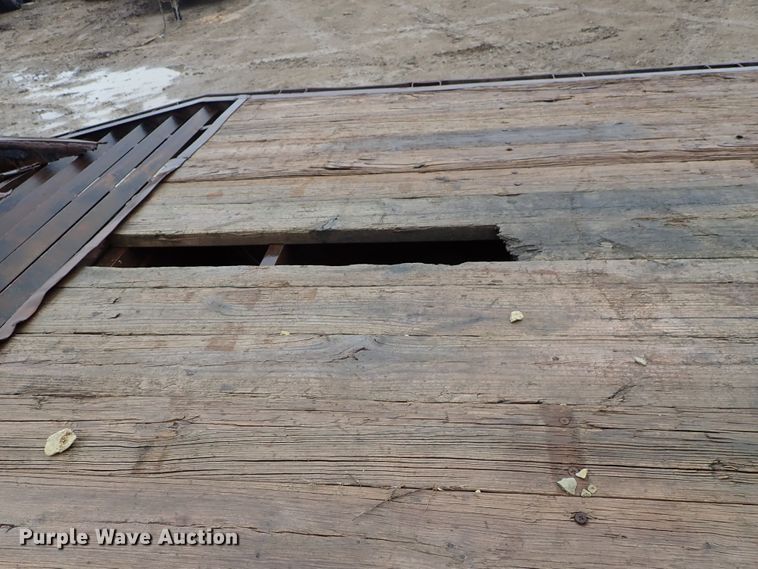 image for item DF8734 1998 PJ equipment trailer