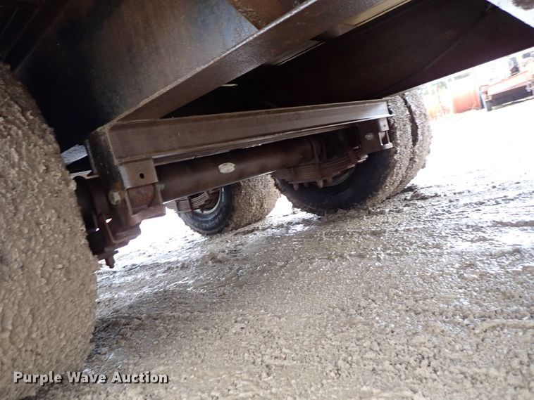 image for item DF8734 1998 PJ equipment trailer