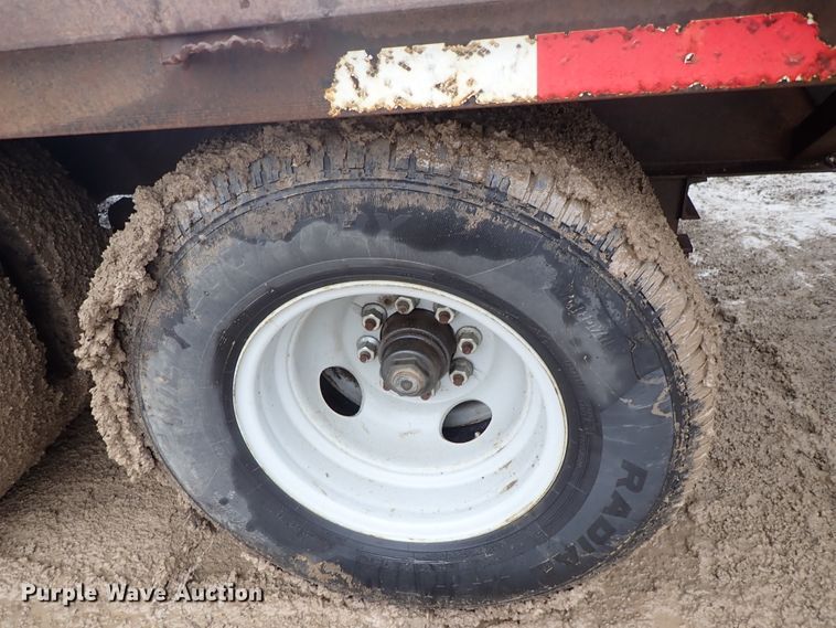 image for item DF8734 1998 PJ equipment trailer