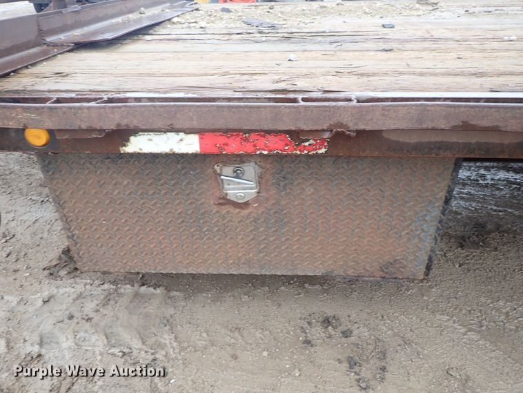 image for item DF8734 1998 PJ equipment trailer