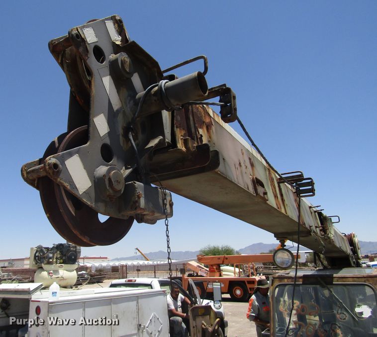 image for item DG1257 Grove RT41AA crane