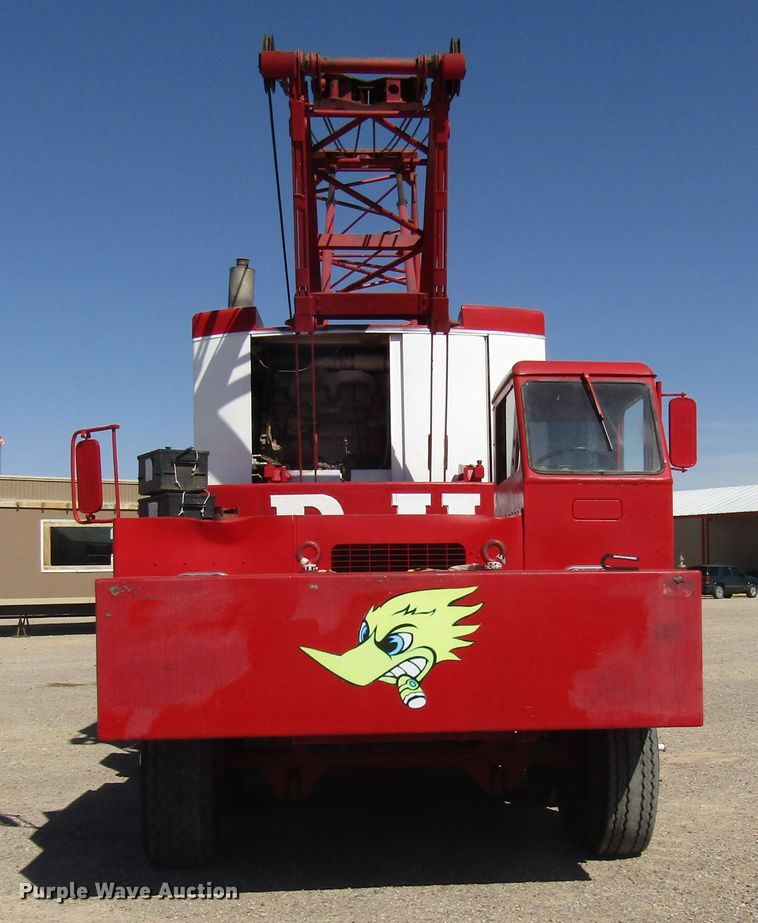 image for item DG1267 P & H 790 TC-90 crane