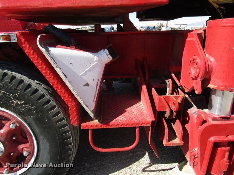 image for item DG1267 P & H 790 TC-90 crane