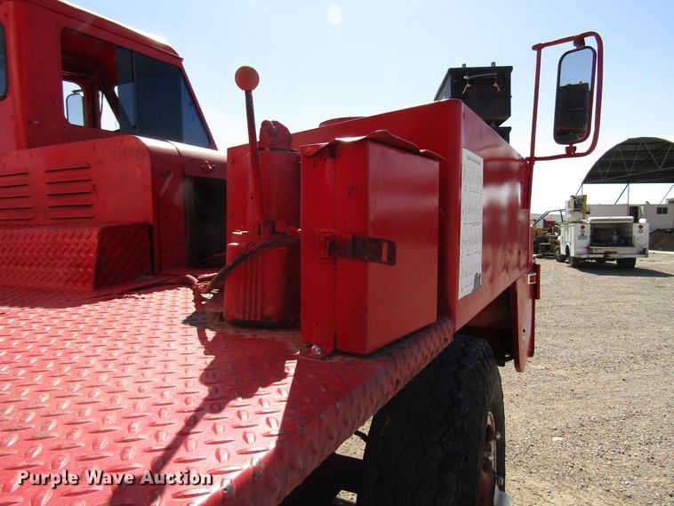 image for item DG1267 P & H 790 TC-90 crane