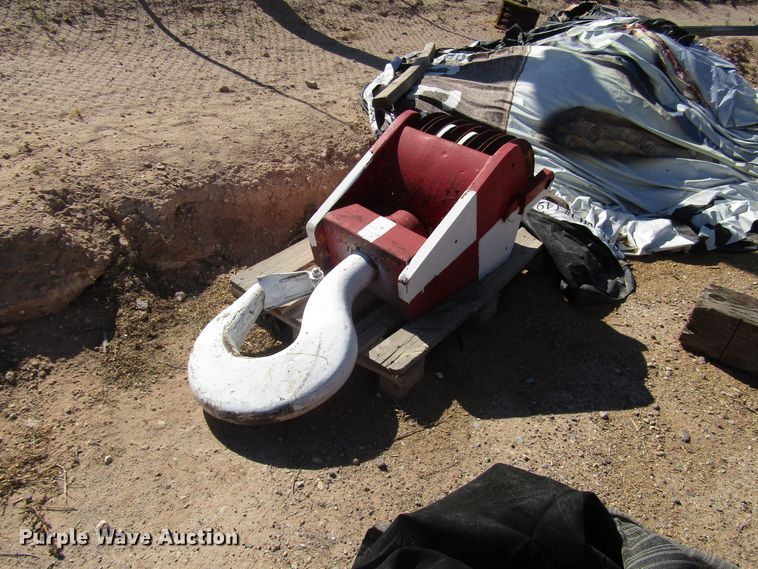 image for item DG1267 P & H 790 TC-90 crane