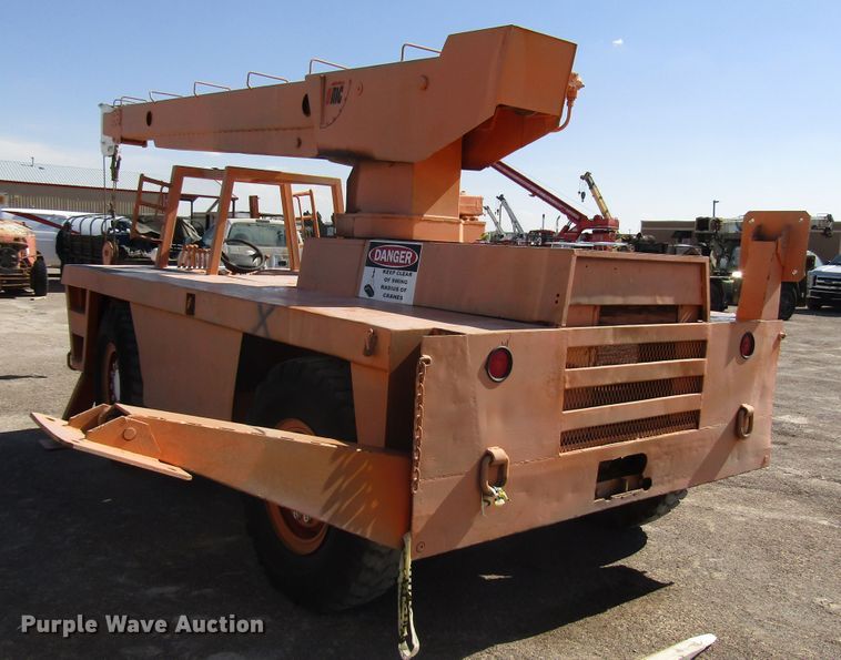 image for item DG1268 Broderson RTR701B crane