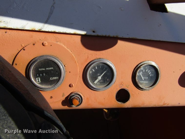 image for item DG1268 Broderson RTR701B crane