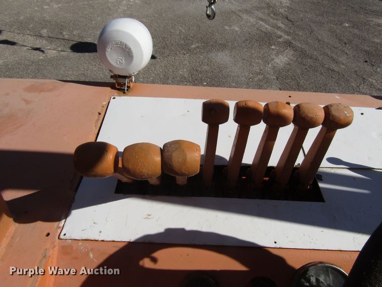 image for item DG1268 Broderson RTR701B crane