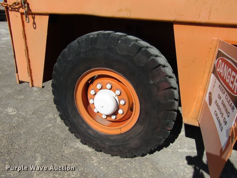 image for item DG1268 Broderson RTR701B crane